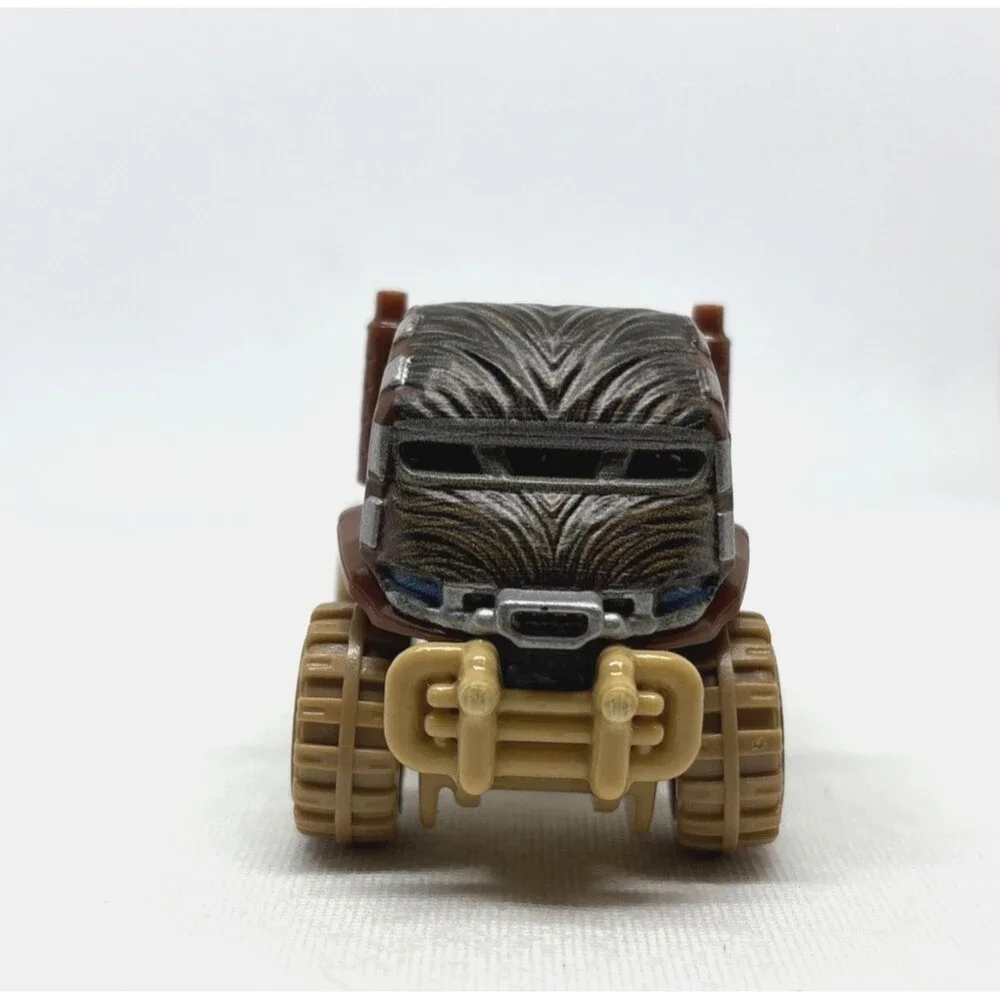 Hot Wheels Star Wars Chewbacca Truck 2014 CGW39 Chewy G50 Collectible Fan Gift - Picture 2 of 11